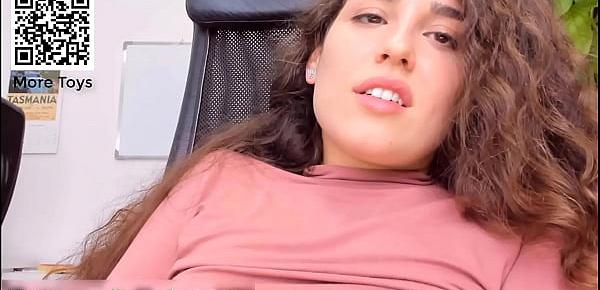  Pinky Girl Plays Toys and Get Orgasm.